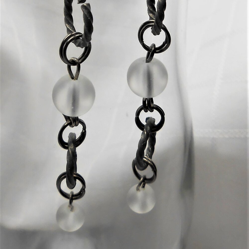 No 1260 Handmade earrings with glass beads and antique silver rings